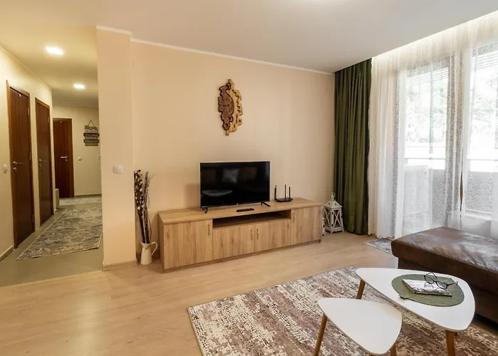 в4 Апартамент *